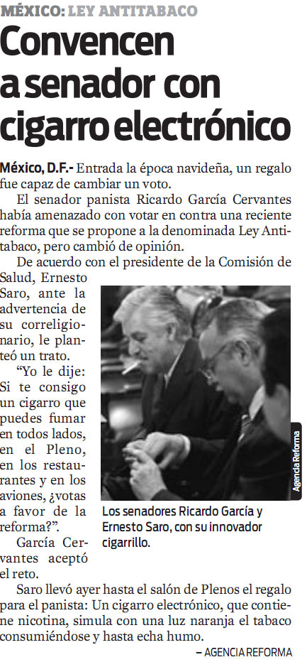 Los Senadores Ricardo García y Ernesto Saro Vapeando en el Senado de la República